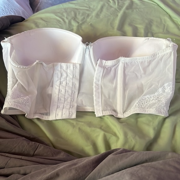 White Bra - Picture 2 of 4